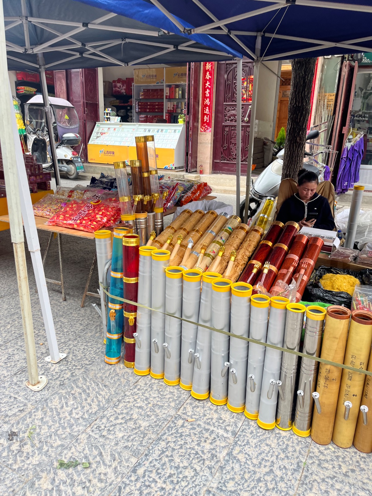 鳳羽の伝統市場へ買い出し | 谷間にある茶馬古道の古鎮 (毎週火曜日)