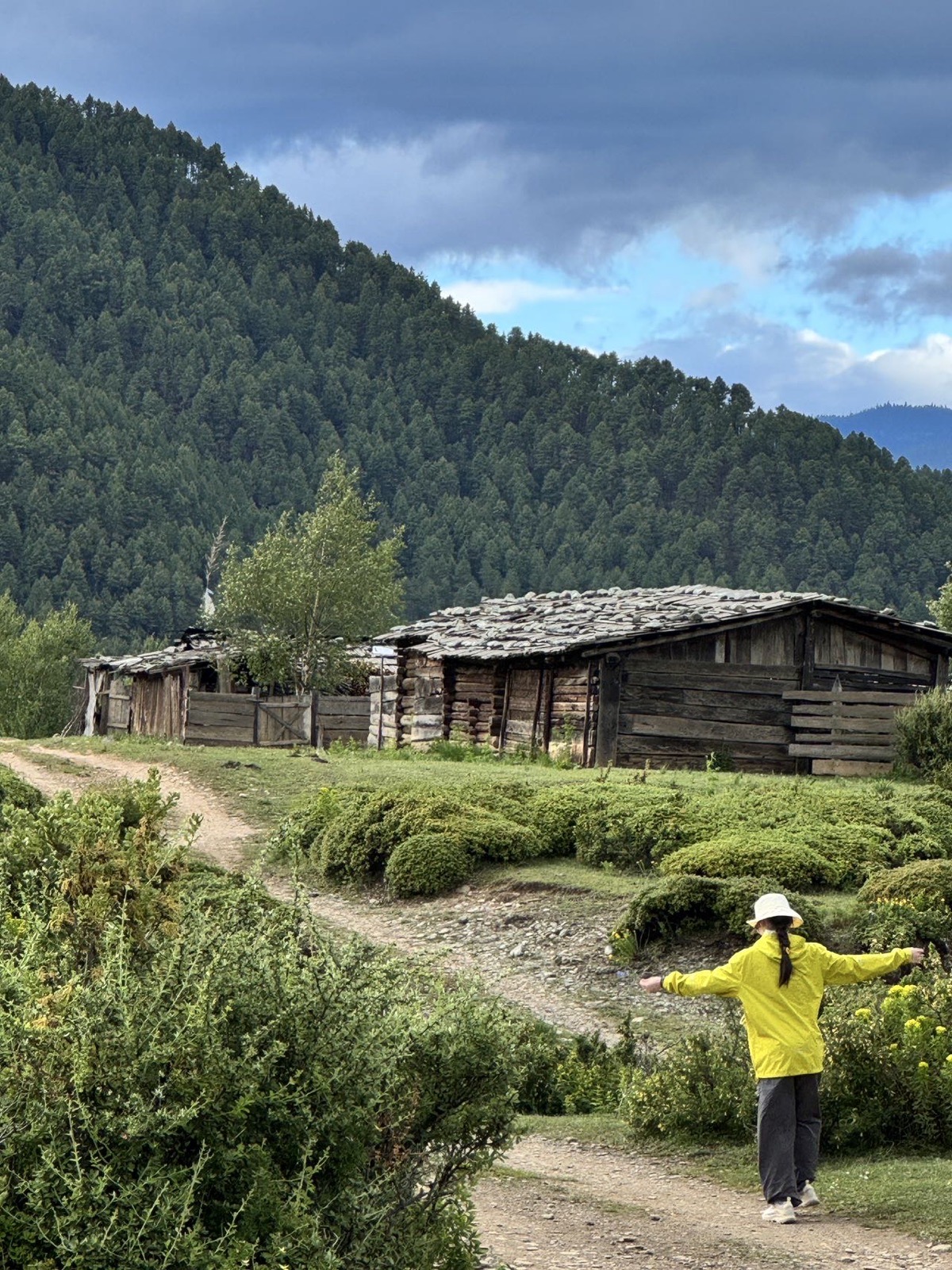 In-depth Shangri-La Pastoral Area 2-Day Trip