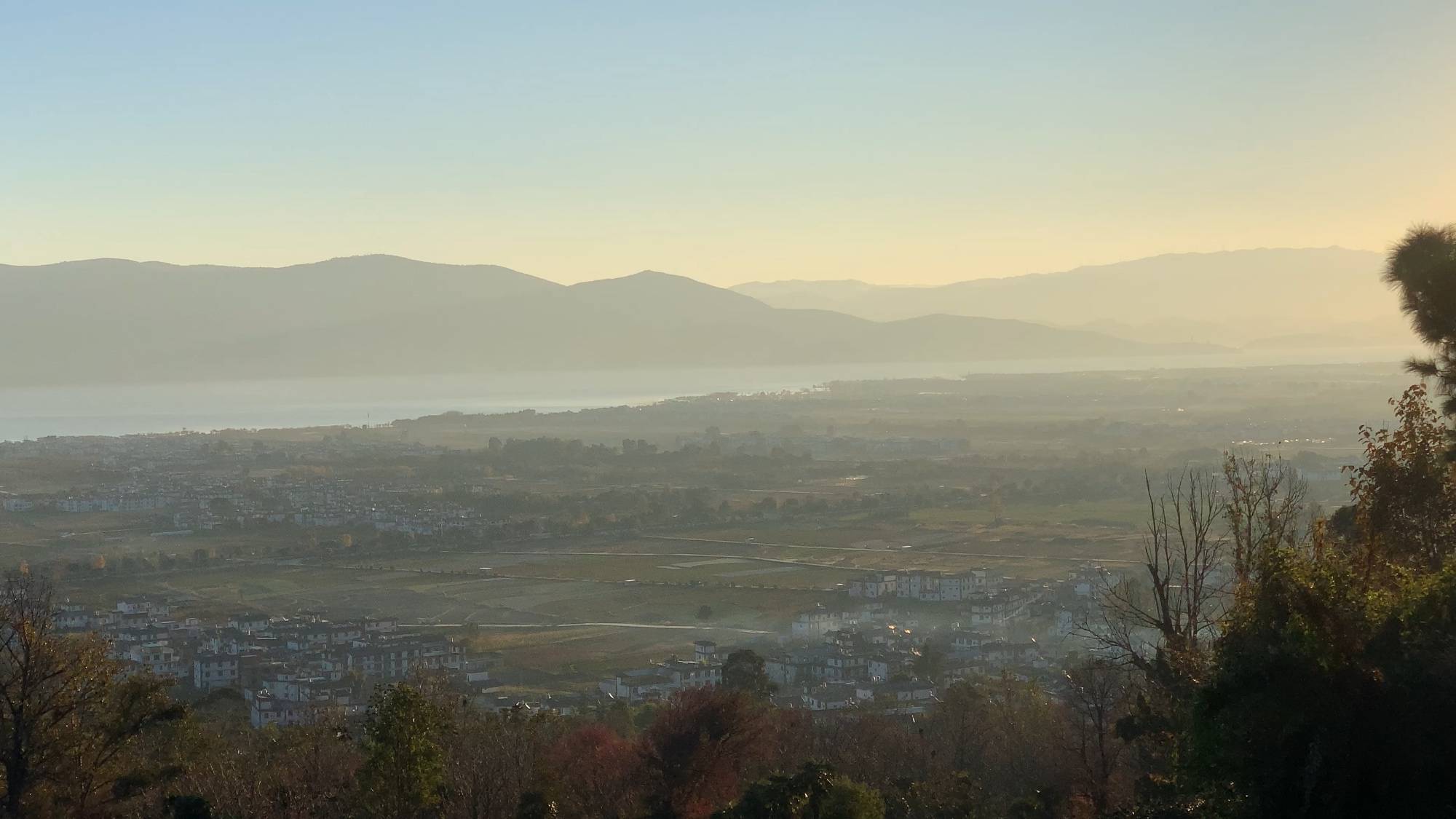 Hillside Village Tea Garden | Overlooking Dali's Sunrise and Sunset