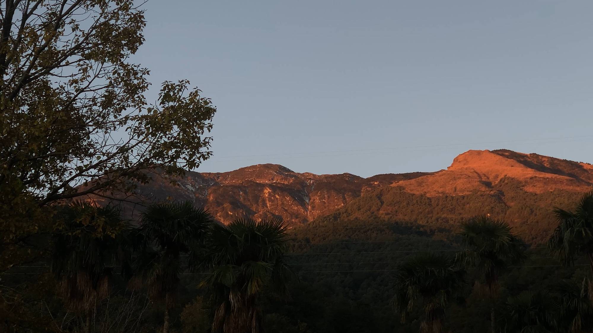 Hillside Village Tea Garden | Overlooking Dali's Sunrise and Sunset